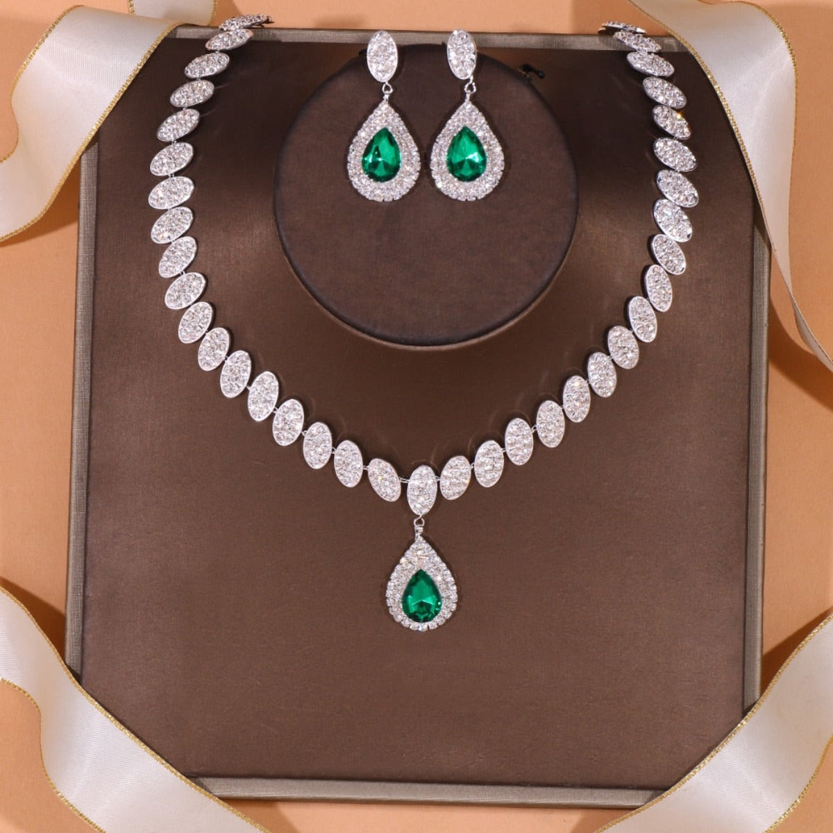 Women Green Water Drop Rhinestone Exquisite Round Crystal Necklace Set